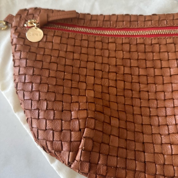 Clare V. Woven Grande Fanny - Picture 6 of 17